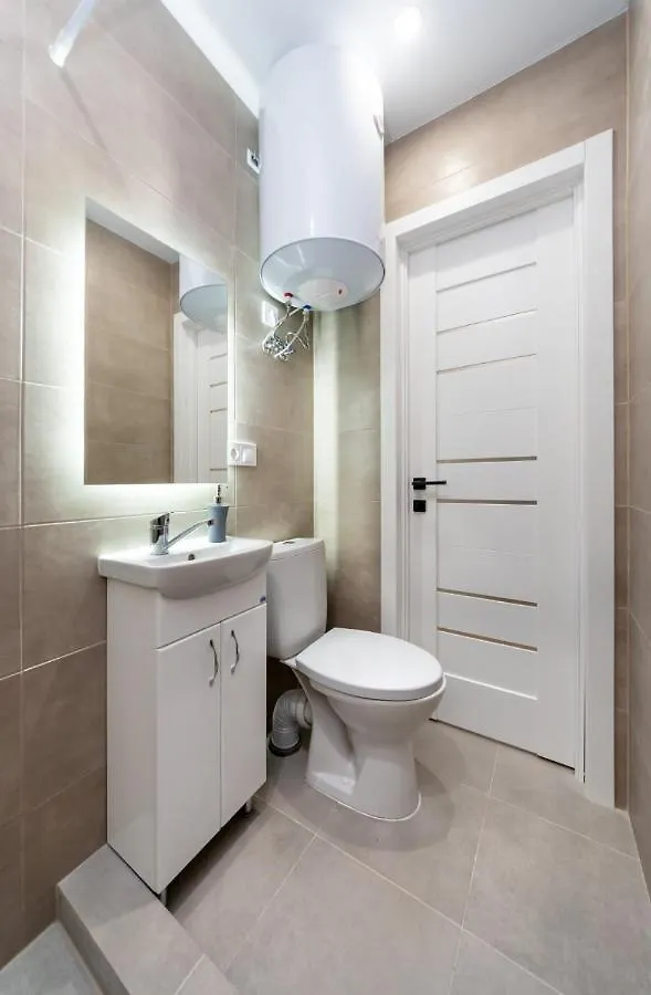 Шикарные Апартаменты, Ревудского 40В, 3 Мин Пешком М Харьковская Kiev Apartamento