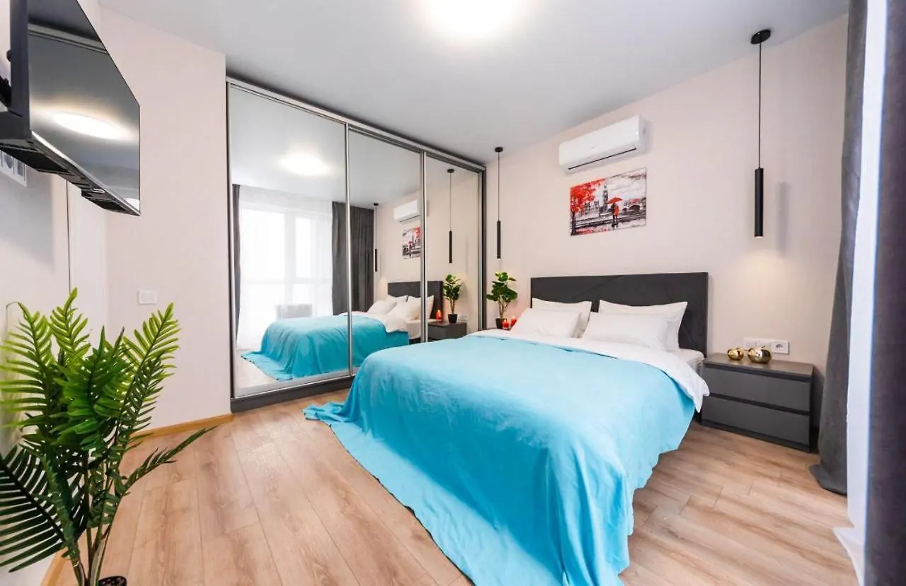 Apartamento Шикарные Апартаменты, Ревудского 40В, 3 Мин Пешком М Харьковская Kiev Ucrânia