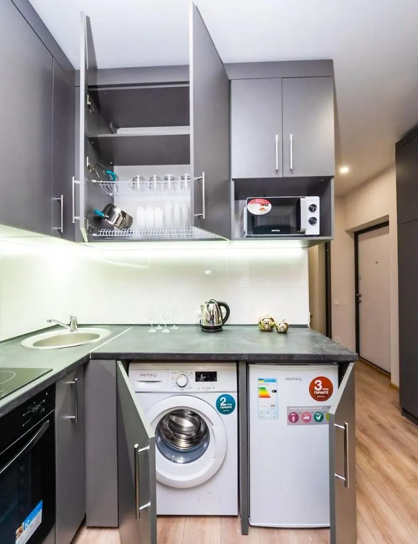 Шикарные Апартаменты, Ревудского 40В, 3 Мин Пешком М Харьковская Kiev Apartamento
